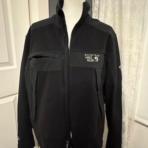 Mountain Hardwear Men's Performance Jacket in Black